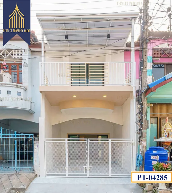 ขาย ทาวน์เฮ้าส์ ปิยวรารมย์ ไทรน้อย มีเทอเรซ แต่งใหม่