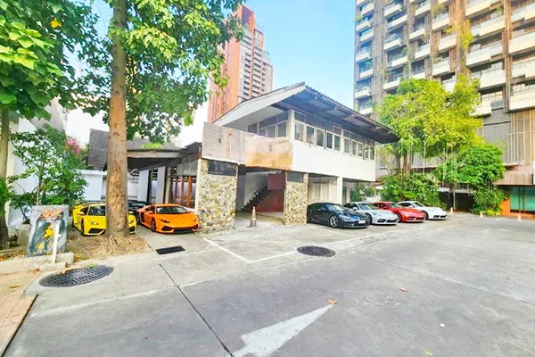 ผับบาร์ ร้านอาหาร 668ตรม สุขุมวิท 21-33 ให้เช่า สปา Ice Bath MRTอโศก750 ม. 167ตรว. รวมที่จอดรถ 10-15คัน EmSphere และโรงแ