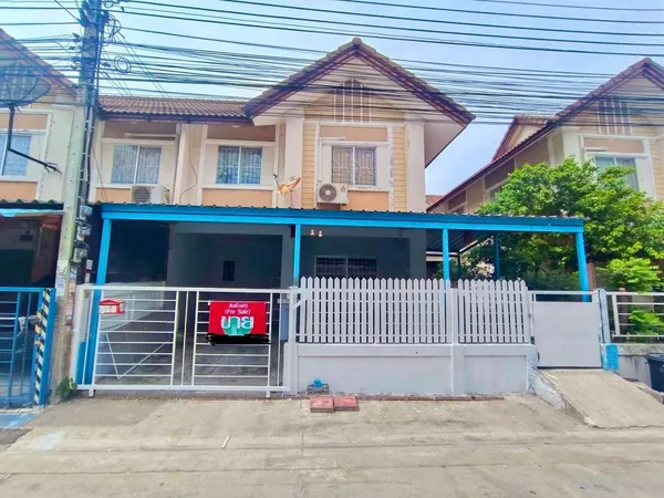 ลดด่วน 350,000 บาท!! ทาวน์โฮม 2 ชั้น ม.พฤกษา 28/1 ต่อเติมแล้ว ต.แพรกษาใหม่ อ.เมืองสมุทรปราการ 
ใกล้นิคมบางปู