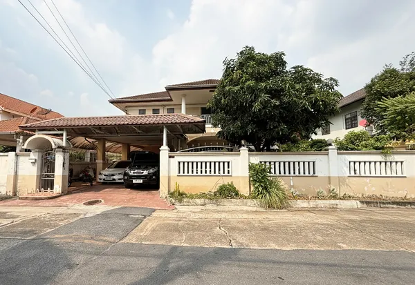 ขายบ้านเดี่ยวพื้นที่ใช้สอยกว้าง ป.ผาสุข ตลิ่งชัน กรุงเทพฯ เข้าออกถนนหลายสาย