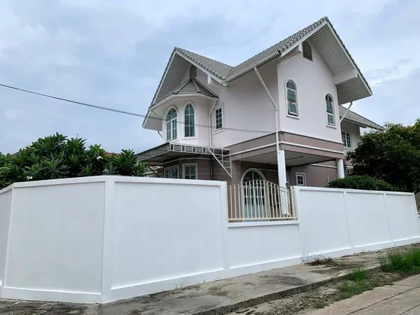 ขายบ้านเดี่ยว2.5 ชั้น หลังมุม 149 ตรว. หมู่บ้านเมืองทอง 4 ถนนสุขุมวิท 101 ซอยปุณณวิถี 53 ใจกลางเมือง ใกล้แหล่งเศรษฐกิจ ก