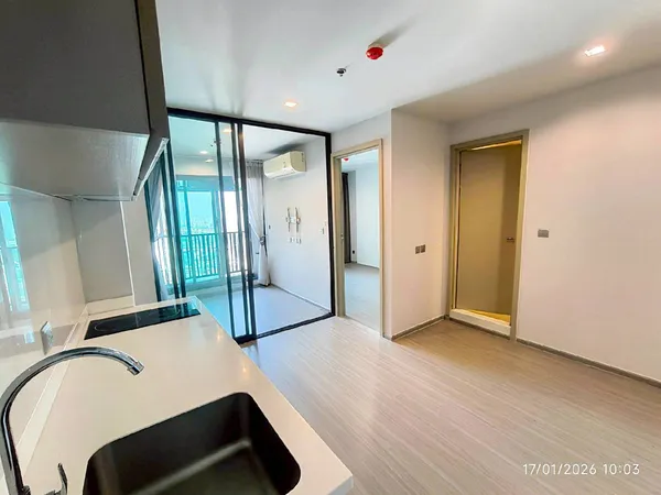 ขายห้องใหม่ไม่เคยเข้าอยู่ ไลฟ์ ลาดพร้าว ติดBTS ห้าแยกลาดพร้าว