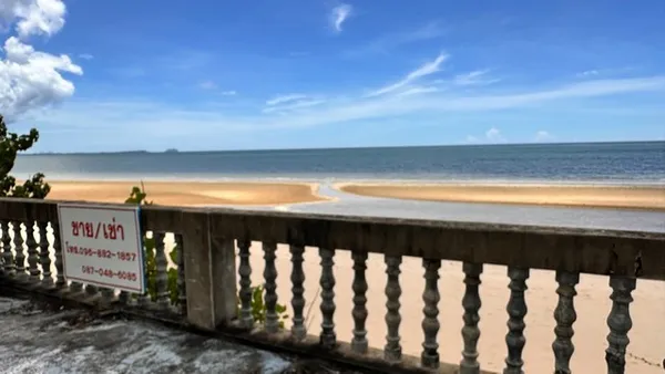 เล็งทรัพย์ดีเก็งเก็บอนาคต ขายที่ดินริมหาดสะพลีทรายขาวน้ำใสคราม สวยงามวิวทะเลธรรมชาติสุดสุด ปะทิวใกล้หาดสวยทุ่งวัวแล่น