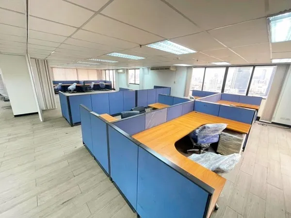 MRT สามย่าน 700ม. สีลม ให้เช่าอาคารออฟฟิศ จูเวลเลอรี่ เซ็นเตอร์ BTS ช่องนนทรี 900 ม. 25-285 ตร.ม.ชั้น 30 ใหม่ ตกแต่งด้วย