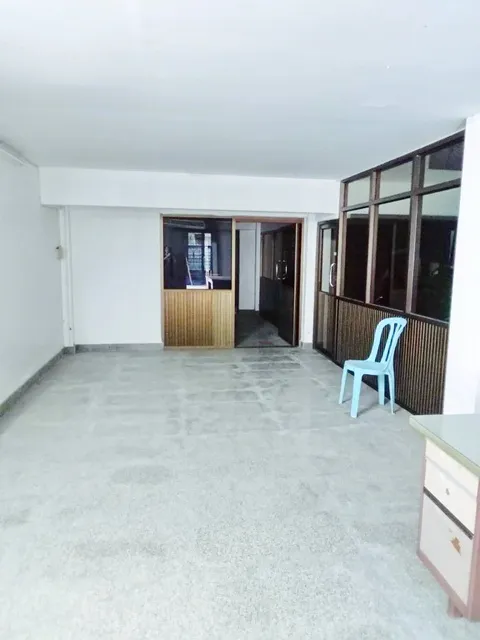 สะพานตากสิน 750 ม.ห้องเช่า 1 ห้องนอน 1 ห้องน้ำ ใกล้หัวลำโพง 1 กม. 53 ตร.ม.ทำเลใจกลางบางรัก และแหล่งธุรกิจที่สำคัญ