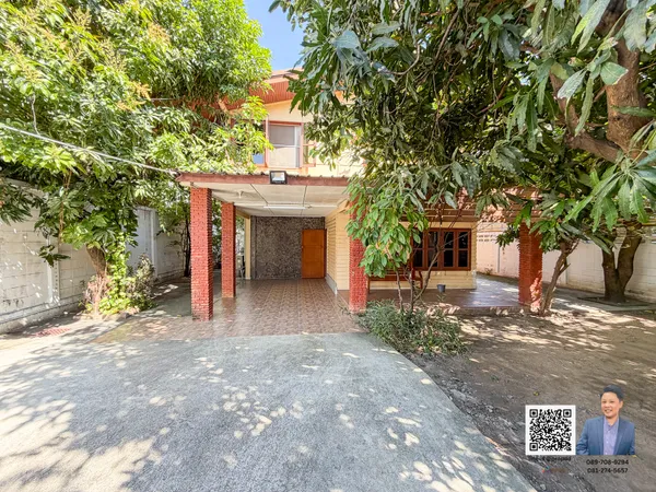 ให้เช่าบ้านเก่า 50 ปี เอกมัย ซอย 10 เช่าในเชิงธุรกิจ สัญญายาว-For Rent Unique old House in Ekkamai Soi 10 Ideal for business use