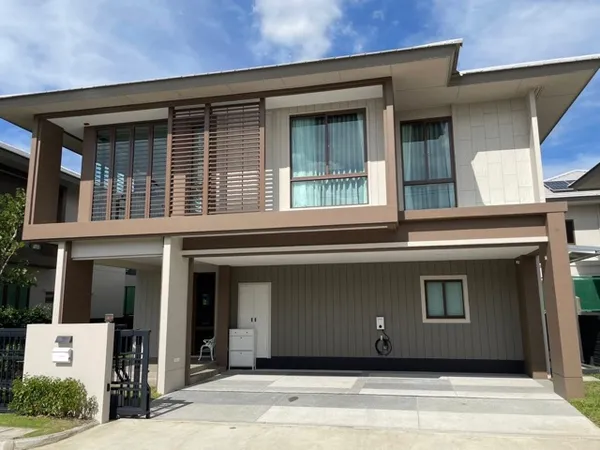 ให้เช่าบ้านเดี่ยวหรู บุราสิริ กรุงเทพกรีฑา แต่งครบพร้อมอยู่ ใกล้โรงเรียนนานาชาติชั้นนำ