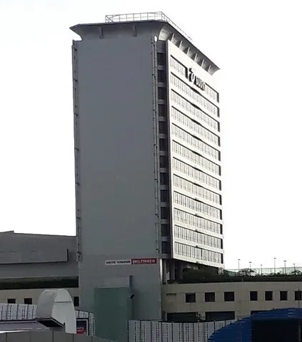 OFFICE เอ็มบีเคทาวเวอร์ 1 ตรว. 0 NGAN 1 RAI 1ห้องนอน 75000 BAHT. เยี่ยม!