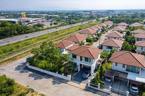 ถ.วงเเหวนรอบกลาง พรอมเมนาดา เชียงใหม่ 800 ม. 3-4นอน บิ๊กซี เชียงใหม่ ดอนจั่น 800ม. ท่าศาลา 4 น้ำ บ้านเดี่ยว 2 ชั้น 55 ตร