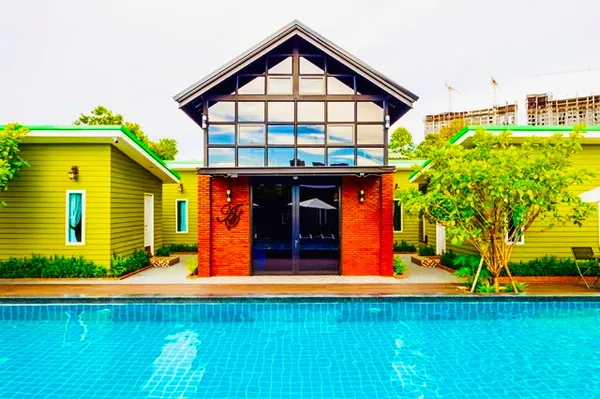 รีสอร์ทพร้อมดำเนินกิจการ ใกล้ หาดจอมเทียน 1.25 กม.รีสอร์ท 36 ห้อง อันเดอร์ วอเตอร์ เวิลด์ พัทยา 2 กม. ทำเลหนองปรือ บางละ