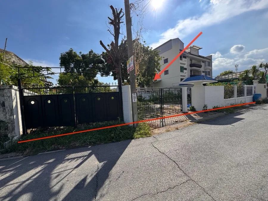 ขายถูก ที่ดิน 166.9 ตรว สุขุมวิท 71 ปรีดี 14 แยก 1