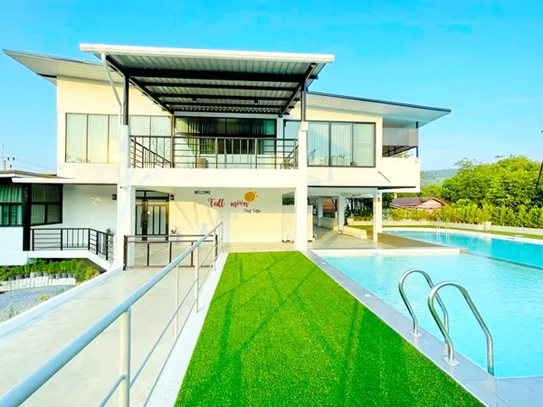 พูลวิลล่าเขาใหญ่ 4-5 นอน 5 น้ำ คฤหาสน์ 2ชั้น วัดหนองตะกู 1 กม. ขนงพระ ปากช่อง ใกล้ตลาดสดขนงพระ 900 ม. และ ที่ดิน 2 ไร่ 8