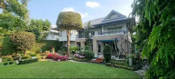 ขายบ้านเดี่ยว 2 ชั้น สุดหรู หมู่บ้านโนเบิลวานา  วัชราพล จังหวัดกรุงเทพมหานคร    