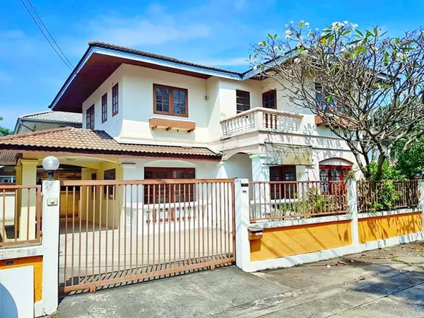 พรานนก กาญจนาภิเษก MRT ไฟฉาย 900ม. บ้าน รพ.ศิริราช 3 กม. 4นอน 3น้ำ ใกล้The Circle ราชพฤกษ์ 61 ตร.ว. 220 ตร.ม. บ้านเดี่ยว