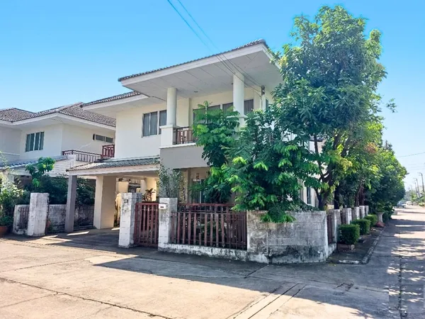 บ้านเดี่ยวหลังมุม ธัญรดา วัชรพล ทิศเหนือรับลมเย็น สภาพดี แถมแอร์ ราคาถูก