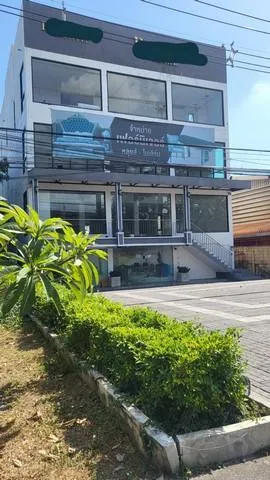 ให้เช่าอาคาร 4 ชั้น 150 ตร.ว. ถนนประดิษฐ์มนูธรรม เขตวังทองหลาง เหมาะกับหลายธุกิจ