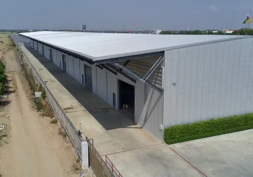 ให้เช่าโกดังใหม่ลำลูกกา คลอง 6 พื้นที่ 672 ตร.ม. (ต่อยูนิต) ประตูม้วนเหล็ก มีห้องน้ำส่วนตัว รถ เทรลเลอร์เข้าใด้ (RK949)