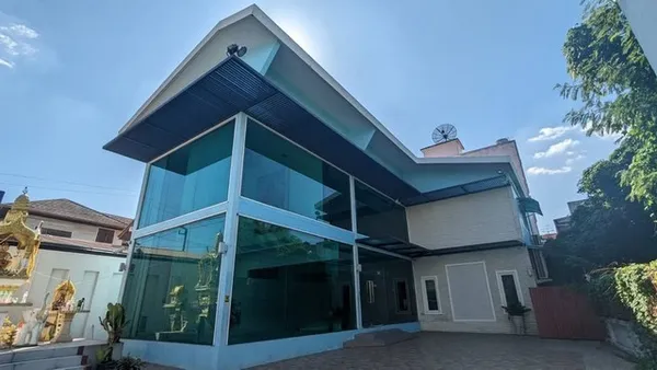 ให้เช่าโฮมออฟฟิศใกล้ใกล้ CDCใกล้ Central Festival Eastville เพียง 5ใกล้ทางด่วนรามอินทราน ซอยลาดพร้าว 87 
