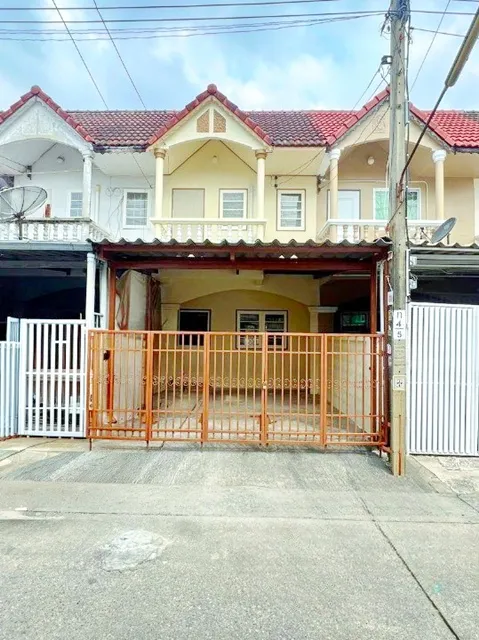 ทาวน์เฮาส์ 2ชั้น 2นอน ถ.สุขุมวิท101 อ่อนนุช 40-46 วชิรธรรมสาธิต53-59 2น้ำ พาราไดซ์ พาร์ค 900 ม. 22 ตร.ว ซีคอนสแควร์ ศรีน