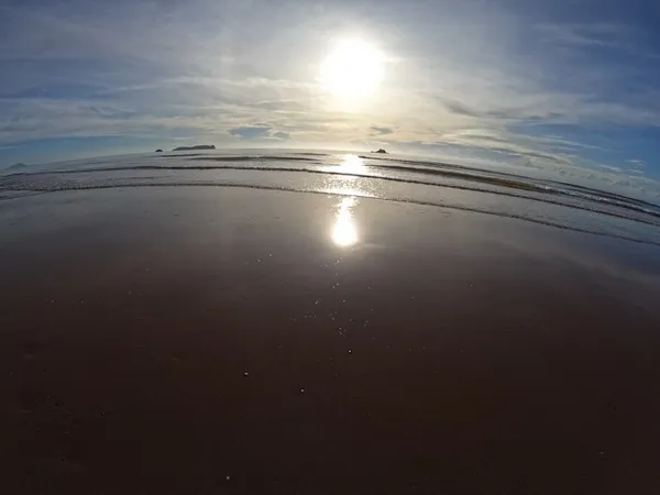 คุยง่ายขายคล่องให้ทางเลือกผ่อน ขายที่ดินใกล้หาดบางเบิด ติดถนนทางหลวง ใกล้หาด1 กม. +ขนาดที่ดิน 50-1-18 ไร่ โฉนดครุฑแดง พร