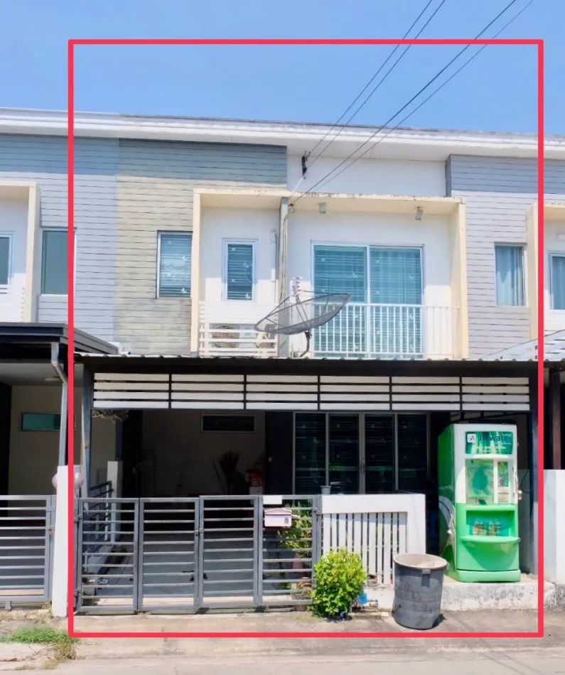 ขายด่วน ขายถูก ทาวน์เฮาส์ 2 ชั้น หมู่บ้าน The Conn