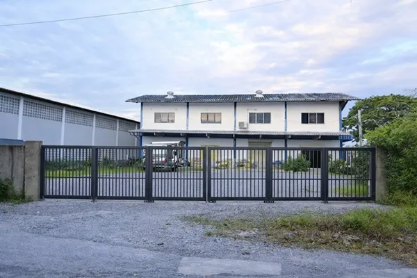 ถ.เอกชัย81-87 ทำรั้วแล้ว 800 ตร.ม. โกดังพร้อมอาคารพาณิชย์ 2 ชั้น หลังมุม 3นอน 3น้ำ พร้อมสำนักงาน 3 ห้อง ใกล้ บิ๊กซี เอกช