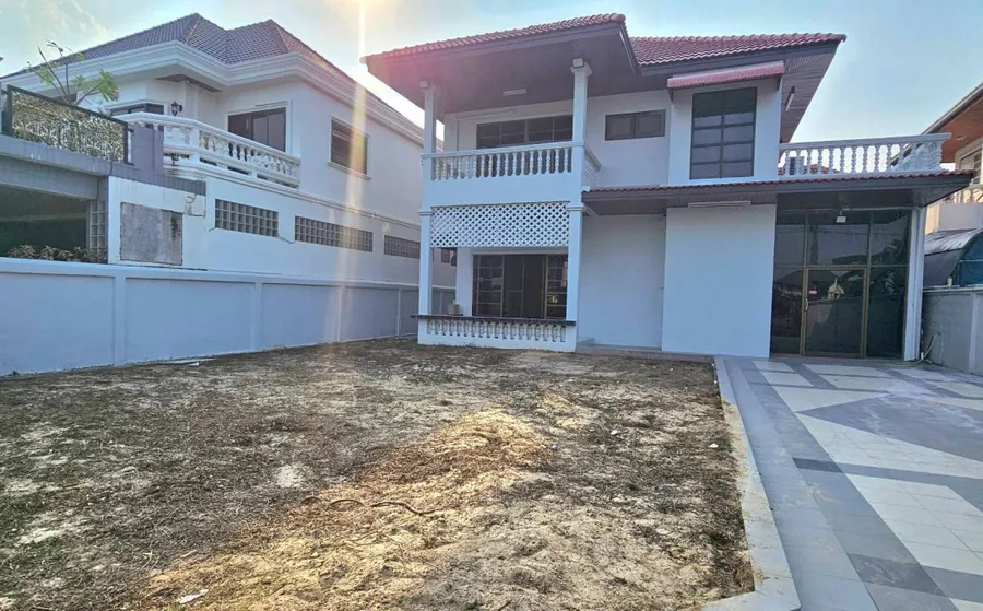 ให้เช่าบ้าน 2 ชั้น 88.1 ตร.ว. ซ.นาคนิวาส 44