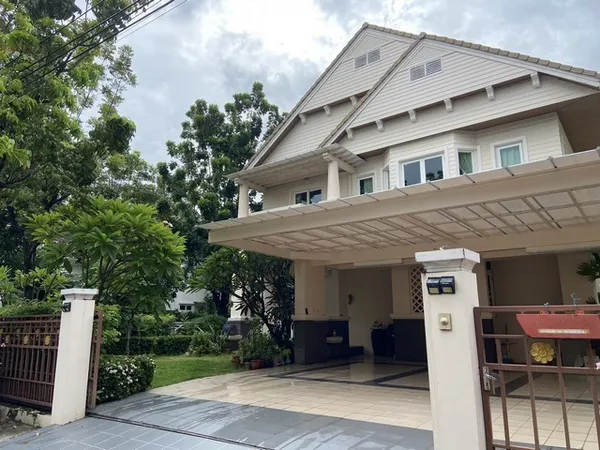 ขายบ้านเดี่ยว 2 ชั้นหลังมุม 100.5 ตรว. หมู่บ้านพัฒนาการ พัฒนาการ 30 (หน้าหมู่บ้านปัญญา) สภาพดีพร้อมอยู่ หันหน้าทิศเหนือ