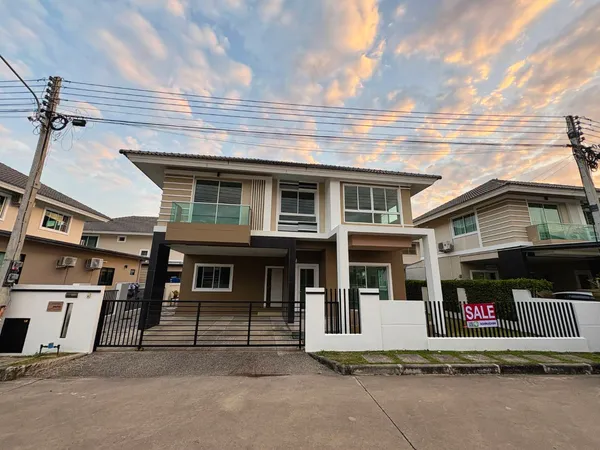 ขายถูกมาก!! บ้านเดี่ยว 2 ชั้น ม.กาญจน์กนก12 เฟส2 ทำเลทอง อ.สารภี จ.เชียงใหม่ ติด 
รร.นานาชาติยูนิตี้คอนคอร์ด