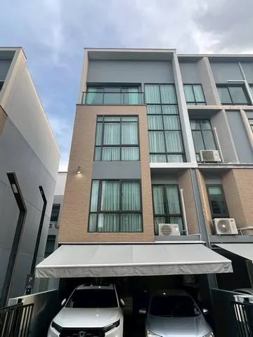 บ้านมุมแต่งสวย! เช่าทาวน์โฮม 3.5 ชั้น Estara Haven พัฒนาการ 20 ใกล้ทองหล่อ-BTS อ่อนนุช ระบบ Smart Home