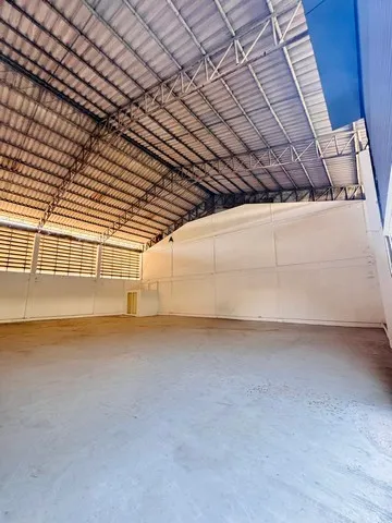 ให้เช่าโกดัง 400 ตารางเมตร ถนนเทพารักษ์ กม.26 ตำบลบางเสาธง อำเภอบางเสาธง เหมาะแก่การทำโรงงาน ขนาดเล็ก และคลังสินค้า