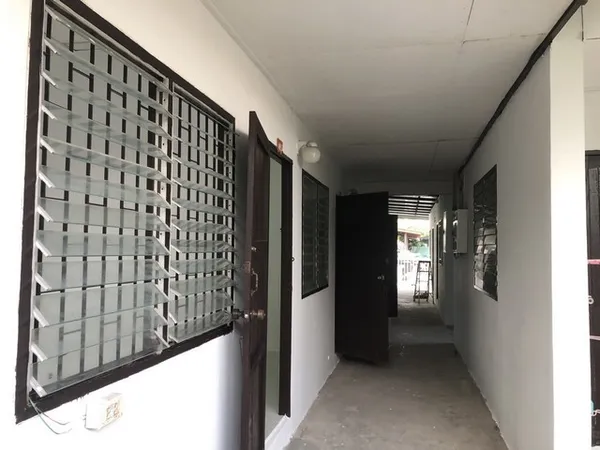 แปลงนี้ซื้อผ่อนเจ้าของได้ ที่ดินอ.เมือง จ.ปทุม 60 วา 9ห้องชั้นเดียว พร้อมให้เช่าอยู่ แถว ม.รังสิต อ.เมือง ปทุม 2.8ลบ. 60