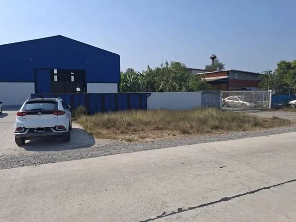 ให้เช่าโกดัง 800 ตร.ม. stand alone มีเครนขนาด 3 ตัน ลำลูกกา คลอง 11