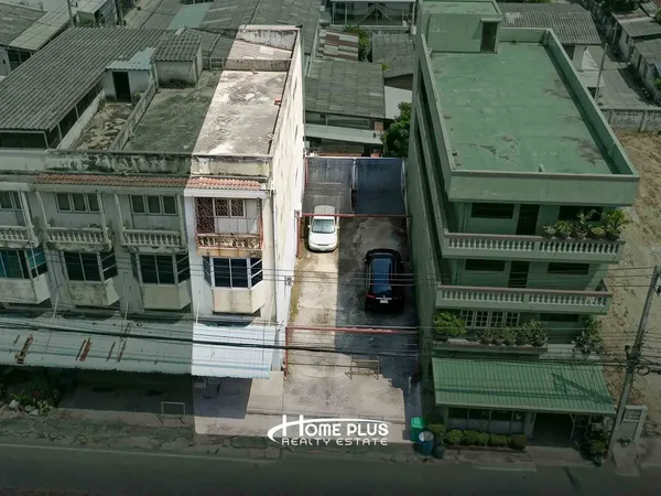 เช่า/ขาย อาคารพาณิชย์ 3 ชั้นครึ่ง ซอยประชาอุทิศ16 (หลังริม) พร้อมที่ดินเปล่า