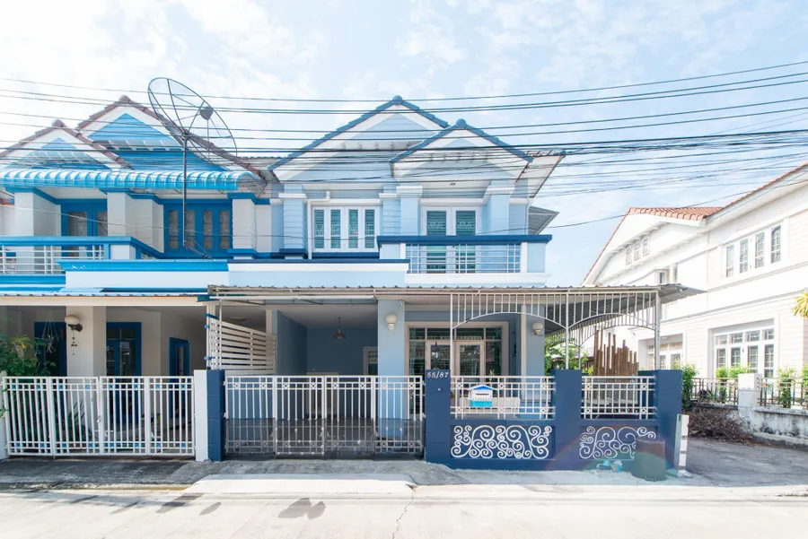 ให้เช่าทาวน์โฮม 2 ชั้น หลังมุม ทิพย์พิมาน การ์เด้น