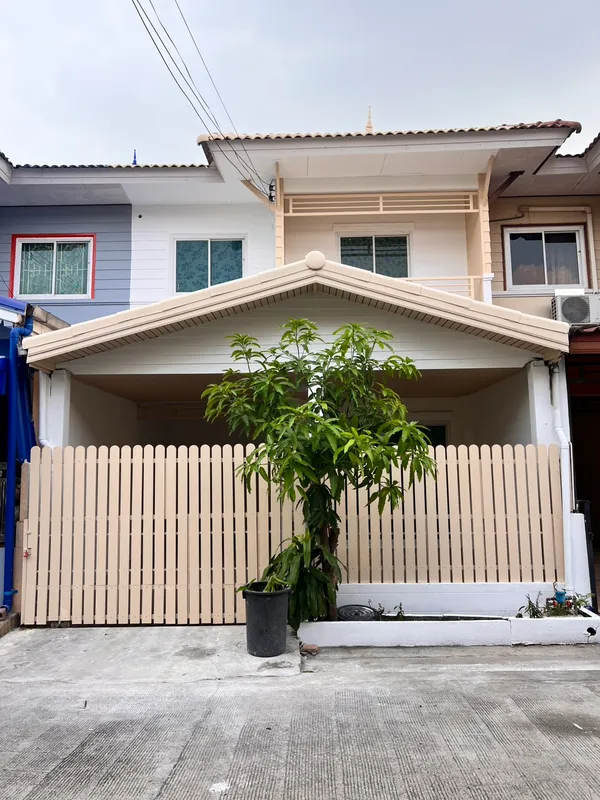 ราคาพิเศษ ขายทาวน์เฮ้าส์ 2 ชั้น 22.5 ตรว หมู่บ้านมณฑล 8 - ทวีวัฒนา - เพชรเกษม รีโนเวทใหม่ ห้องเยอะมาก
