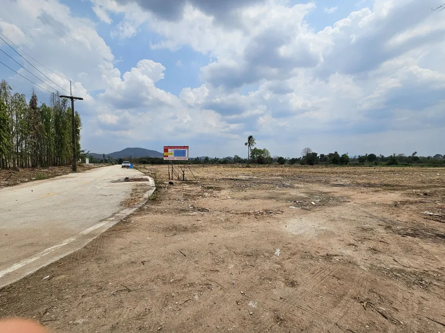 ขายที่ดินเปล่า ติดถนน ใกล้แหลมฉบัง เหมาะสร้างโรงงา