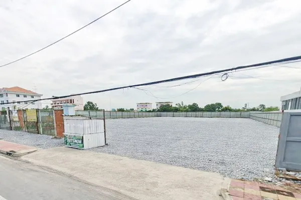 ที่ดินถมแล้วให้เช่า ติดถนนใหญ่ 4 เลน ตลาดเอซี ลำลูกกา คลอง4 ราคาดีที่สุดในย่านนี้ 450 ม. หน้ากว้าง 75เมตร 7ไร่ 2800 ตร.ว