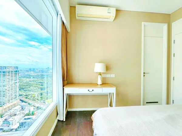 คอนโดเดอะ เซนต์ เรสิเดนเซส ห้องมุม ชั้น 38 2 นอน 2 น้ำ MRTพหลโยธิน 250 ม.ทำเลห้าแยกลาดพร้าว ใกล้เซ็นทรัล ลาดพร้าว 450 ม.