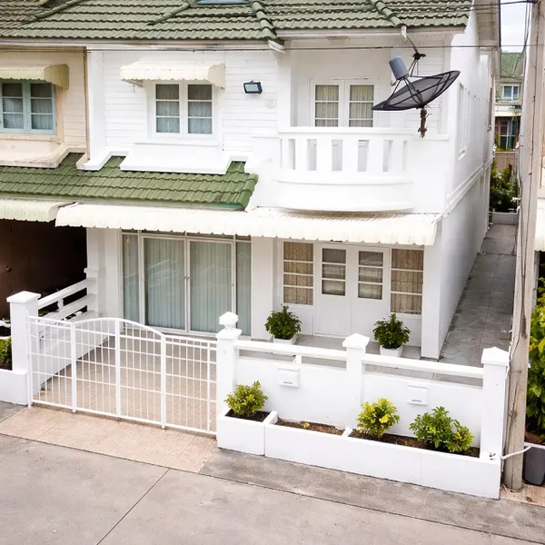 บิ๊กซี รังสิต-นครนายก 700ม. ตลาดคลอง 4 1.2 กม. สนามกอล์ฟกรุงกวีและคันทรีคลับ ธัญญะคลอง 4 ทาวน์เฮาส์ให้เช่า 2 ชั้น 3นอน 2