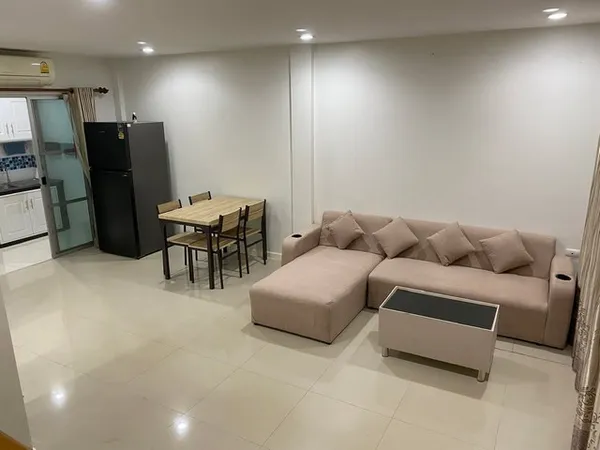 ให้เช่าทาวโฮม3ชั้น โครงการลุมพินี ทาวน์ วิลล์ ศรีนครินทร์-แบริ่ง ใกล้ MRTศรีแบริ่ง เพียง100เมตร ซอย ซอยศรีด่าน 18