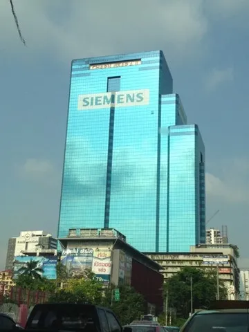 OFFICE อาคารชาญอิสระ2 พื้นที่ = 101 ตาราง.วา 1Bedroom 60000 THAI BAHT ไม่ไกลจาก - หรูอยู่สบาย