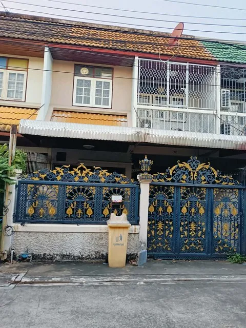 ให้เช่าทาวน์โฮม 2 ชั้น 4 ห้องนอน หมู่บ้านมหาวงษ์ 3 ซอยสุขุมวิท46 (ซอยภูมิจิตร) ใกล้ BTS พระโขนง