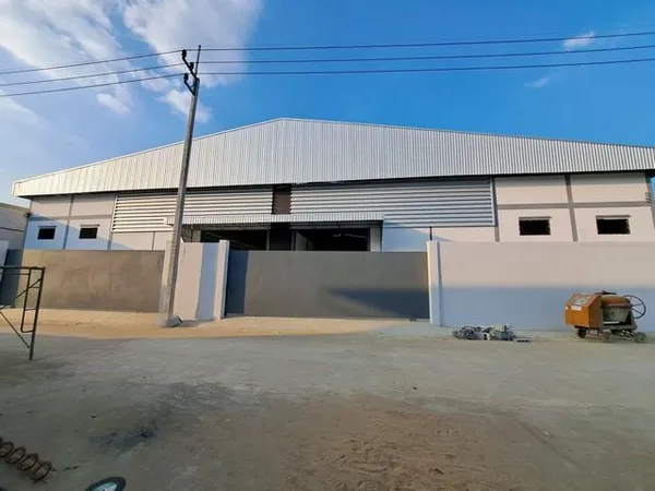 ให้เช่าโรงงาน 2000 ตร.ม. พร้อมสำนักงาน กระทุ่มเเบน สมุทรสาคร (ขอใบ รง.4 ใด้)