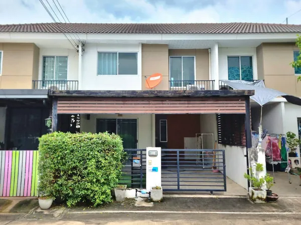 หมู่บ้านพฤกษา 113 กรุงเทพฯ-ปทุมธานี ใกล้บิ๊กซีปทุมธานี ขายทาวน์เฮ้าส์ 17.8 ตร.วา 3 ห้องนอน 2 ห้องน้ำ ขายถูกสุดในโครงการ