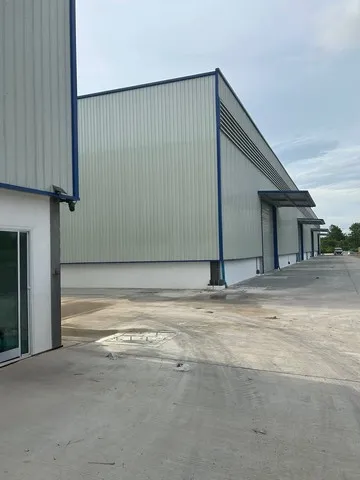 ให้เช่าโกดังหนองขามศรีราชาชลบุรีโกดัง 2,000-3000 ตารางเมตรพื้นที่สีเหลือง ขอรง 4 ได้