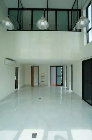 ให้เช่าโฮมออฟฟิศ3.5ชั้นย่านรัชดาลาดพร้าวลาดพร้าววังหินโชคชัย4 ใกล้MRTลาดพร้าว ใกล้ศาลรัชดา