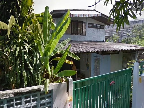 ให้เช่าที่ดินพร้อมบ้านเดี่ยว2ชั้น94ตร.วย่านปรีดีเอกมัยทองหล่อ