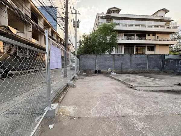 ให้เช่าที่ดิน75ตร.วซอยสุขุมวิท89ใกล้BTSอ่อนนุชBTSบางจาก500เมตรเหมาะทำธุรกิจ