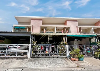 ทาวน์เฮ้าส์ 2 ชั้น เยื้อง โรงเรียน วัฒนาวิทยาคม ปากช่อง นครราชสีมา